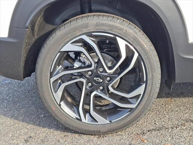 new 2025 Chevrolet TrailBlazer car, priced at $33,825