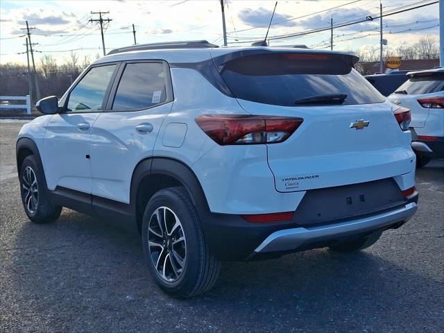 new 2025 Chevrolet TrailBlazer car, priced at $26,385