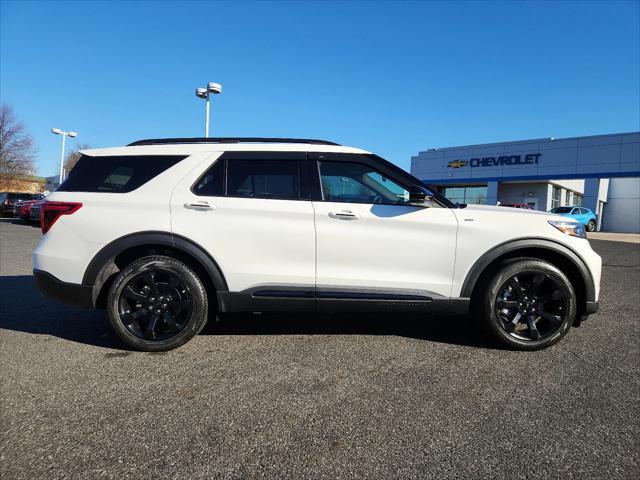 used 2022 Ford Explorer car, priced at $34,119