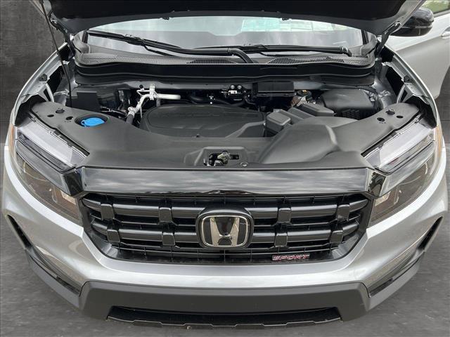 new 2025 Honda Ridgeline car, priced at $40,158