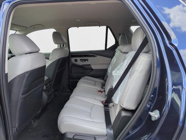 new 2025 Honda Pilot car, priced at $44,223