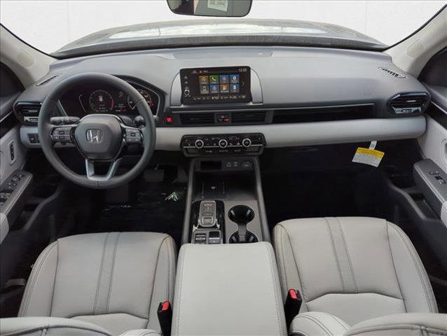 new 2025 Honda Pilot car, priced at $44,223