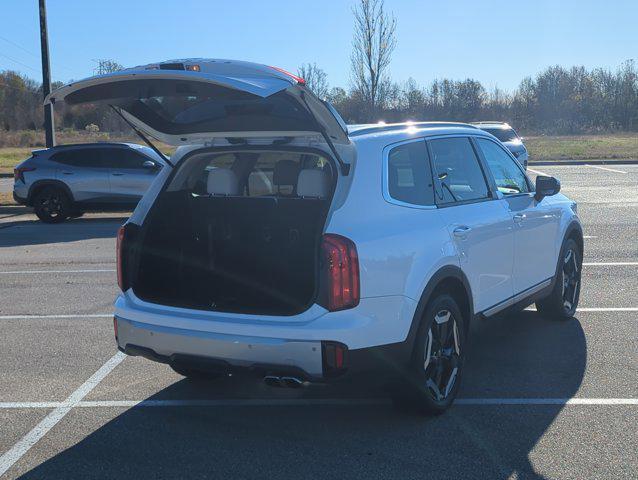 used 2024 Kia Telluride car, priced at $32,508