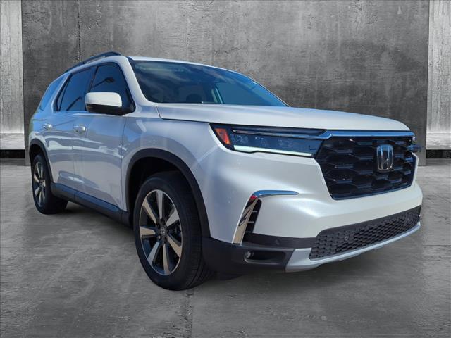 new 2025 Honda Pilot car, priced at $48,403