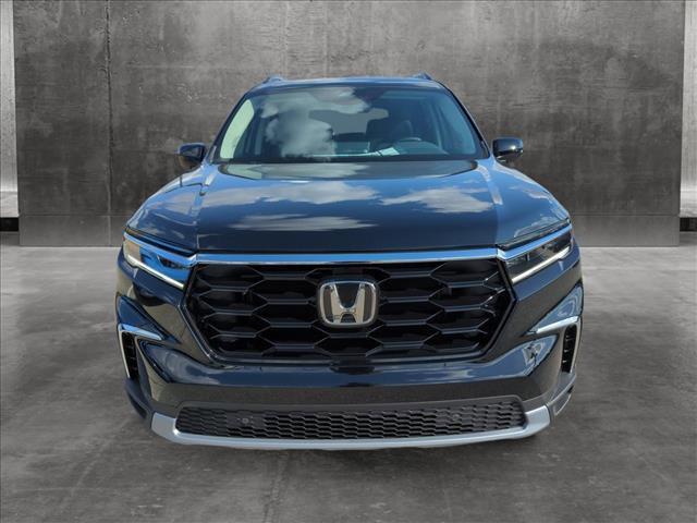 new 2025 Honda Pilot car, priced at $48,095