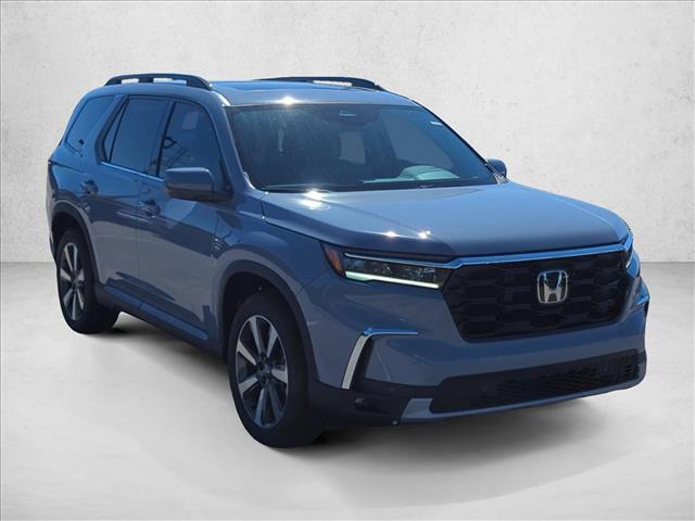 new 2025 Honda Pilot car, priced at $48,903