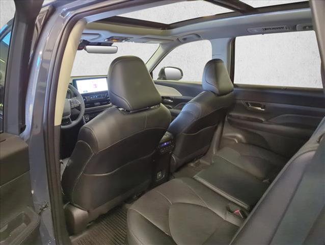 used 2025 Toyota Grand Highlander car, priced at $47,999