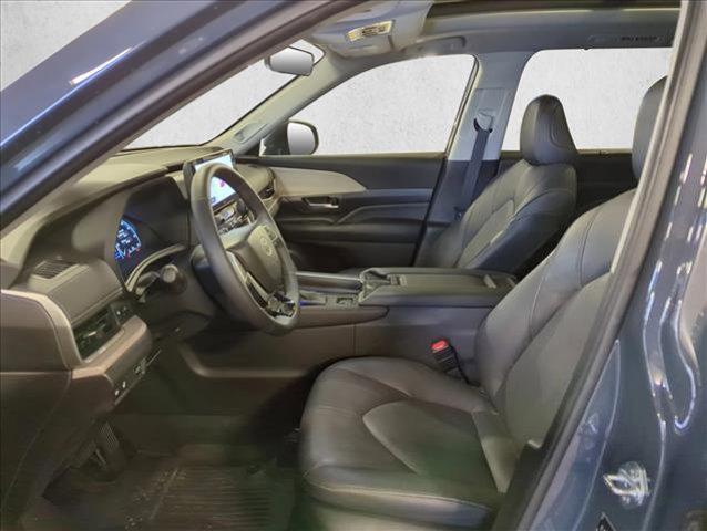 used 2025 Toyota Grand Highlander car, priced at $47,999