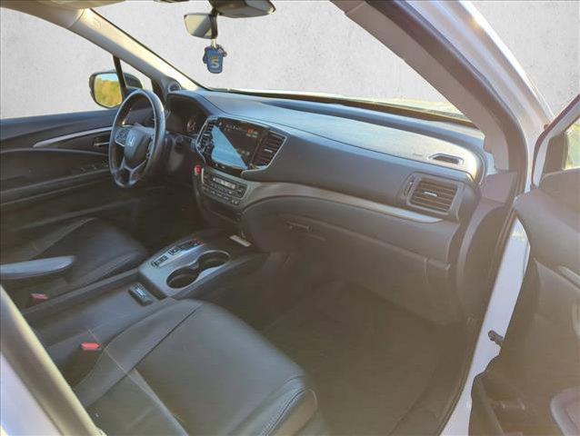 used 2022 Honda Pilot car, priced at $24,998