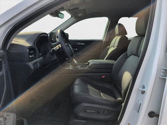 new 2025 Honda Pilot car, priced at $46,960