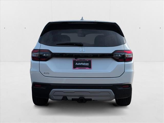 new 2025 Honda Pilot car, priced at $46,960