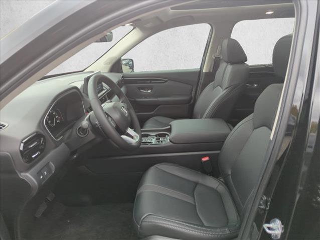 new 2025 Honda Pilot car, priced at $48,739