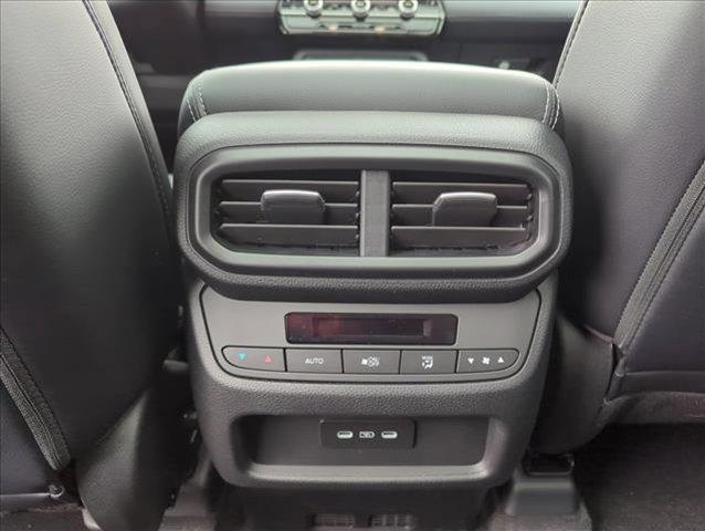 new 2025 Honda Pilot car, priced at $48,739