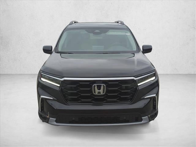 new 2025 Honda Pilot car, priced at $48,739