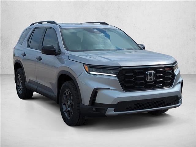 new 2025 Honda Pilot car, priced at $47,787