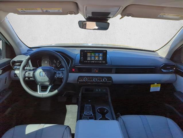 new 2025 Honda Pilot car, priced at $43,498