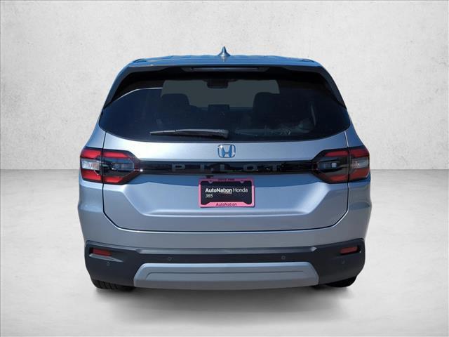 new 2025 Honda Pilot car, priced at $43,498