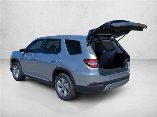 new 2025 Honda Pilot car, priced at $43,498