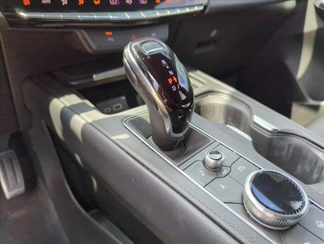 used 2024 Cadillac XT4 car, priced at $34,498