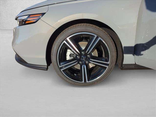 new 2025 Honda Accord Hybrid car, priced at $33,700