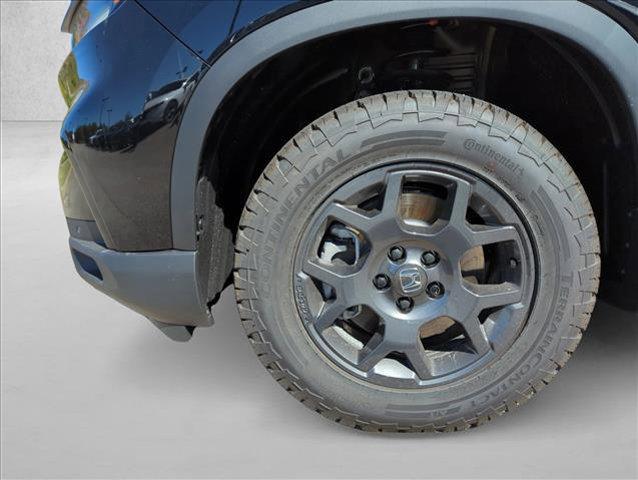 new 2025 Honda Pilot car, priced at $47,832