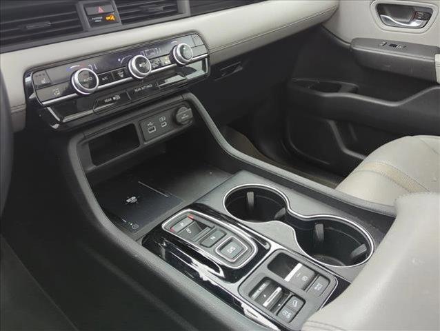 used 2023 Honda Pilot car, priced at $37,998