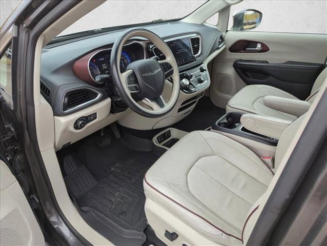 used 2020 Chrysler Pacifica car, priced at $15,998