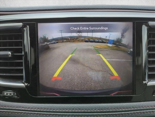 used 2020 Chrysler Pacifica car, priced at $15,998