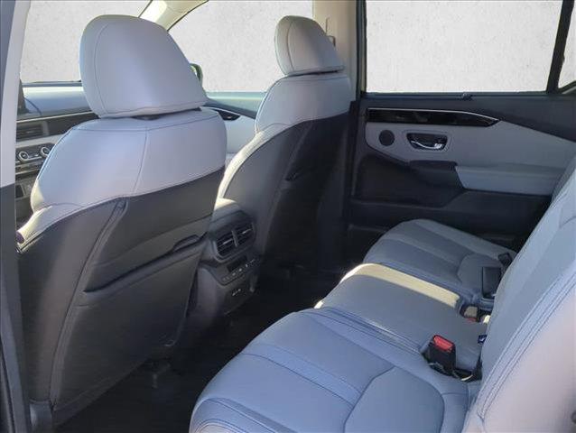 new 2025 Honda Pilot car, priced at $43,498