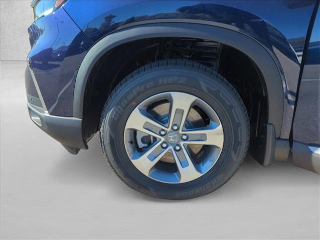 new 2025 Honda Pilot car, priced at $43,498