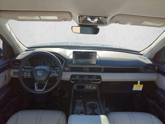 new 2025 Honda Pilot car, priced at $43,498