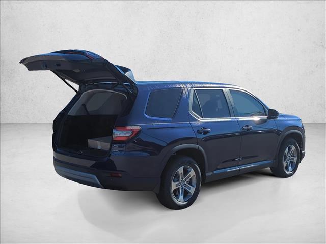 new 2025 Honda Pilot car, priced at $43,498