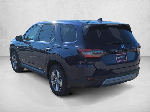 new 2025 Honda Pilot car, priced at $43,498