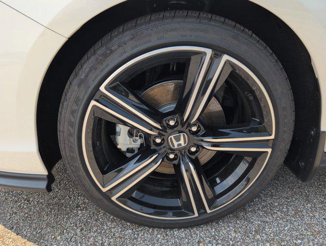 new 2025 Honda Accord Hybrid car, priced at $33,655