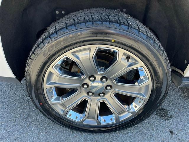 used 2016 GMC Yukon XL car, priced at $25,999