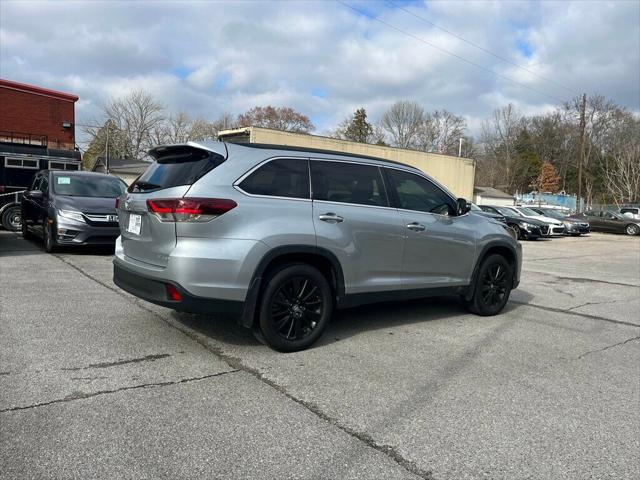 used 2019 Toyota Highlander car, priced at $24,500