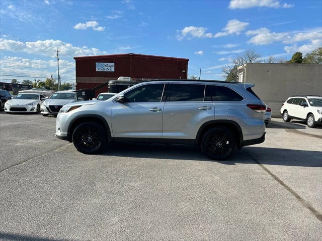 used 2019 Toyota Highlander car, priced at $25,500