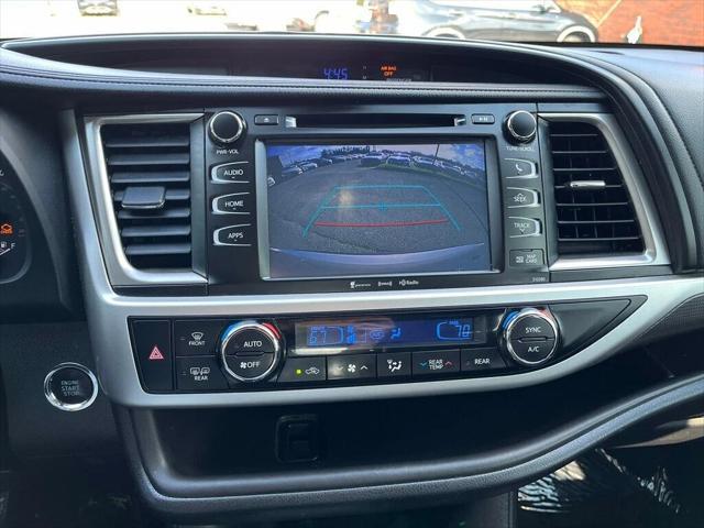 used 2019 Toyota Highlander car, priced at $25,500