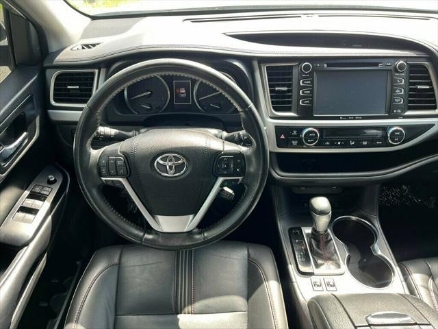 used 2019 Toyota Highlander car, priced at $23,500