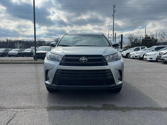 used 2019 Toyota Highlander car, priced at $23,900