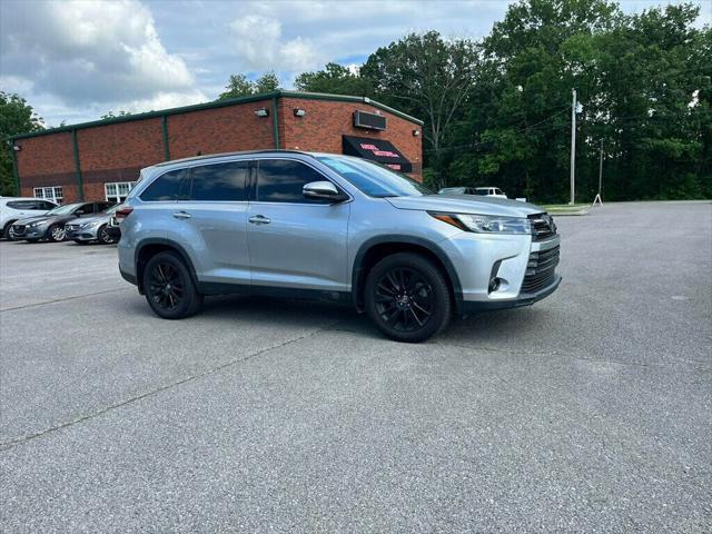 used 2019 Toyota Highlander car, priced at $23,500