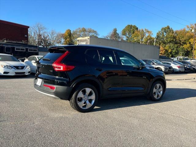 used 2020 Volvo XC40 car, priced at $21,500