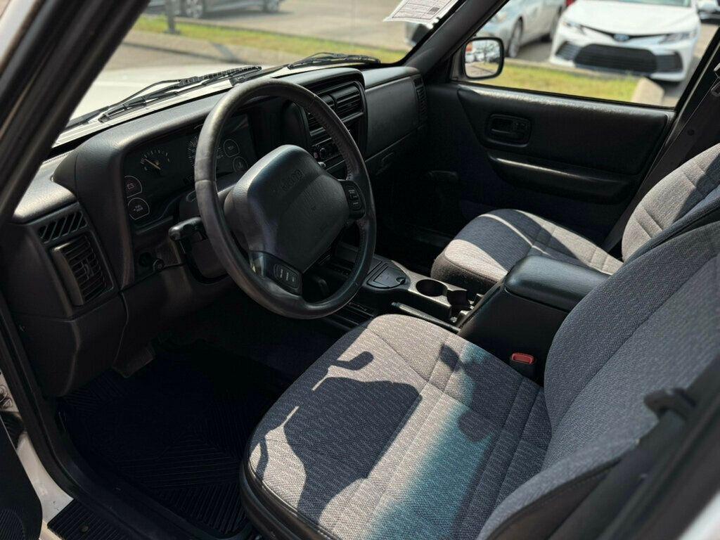 used 2000 Jeep Cherokee car, priced at $8,500