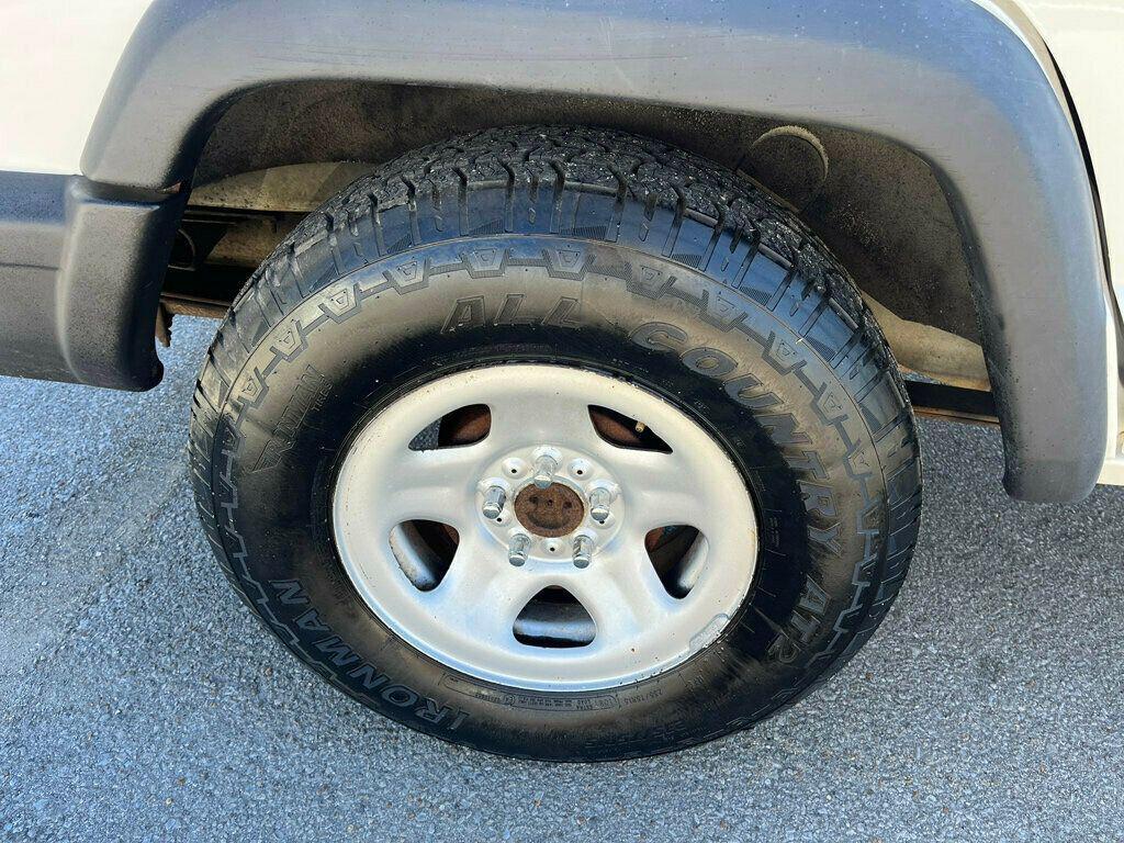 used 2000 Jeep Cherokee car, priced at $8,500