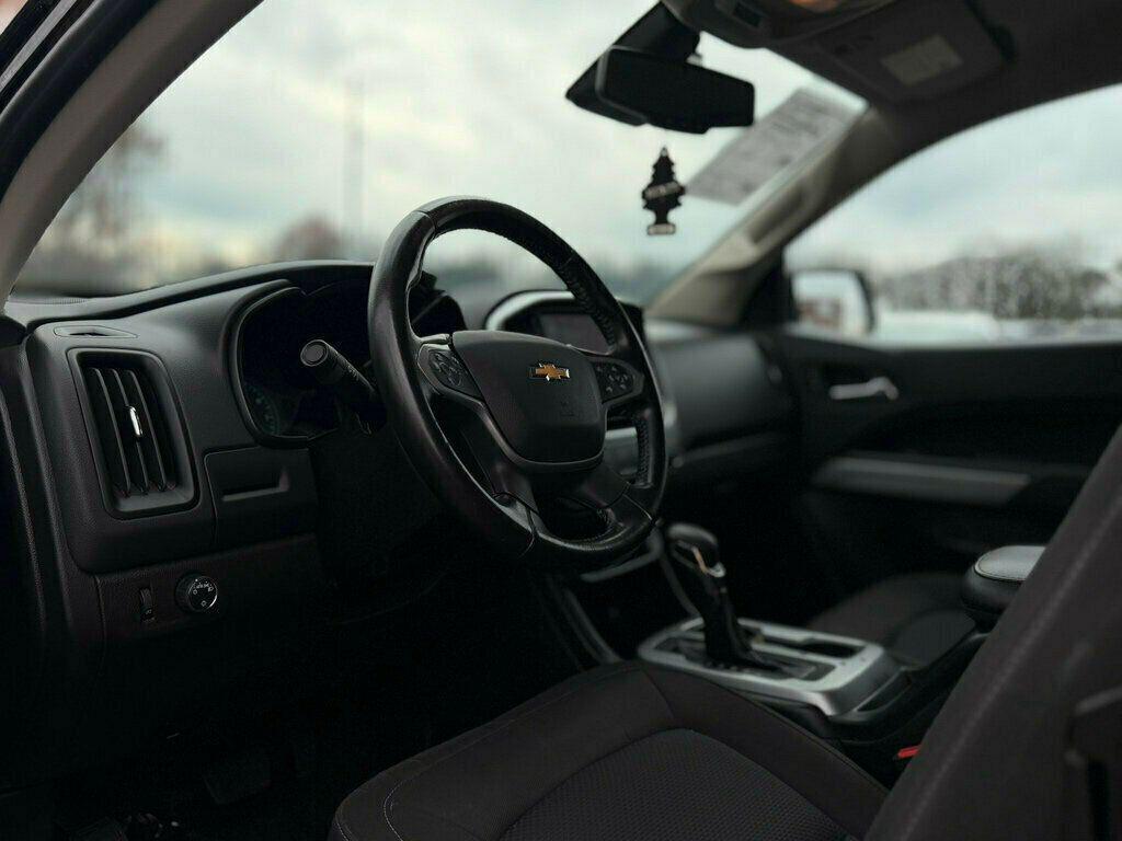used 2022 Chevrolet Colorado car, priced at $18,999