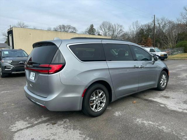 used 2021 Chrysler Pacifica car, priced at $18,500