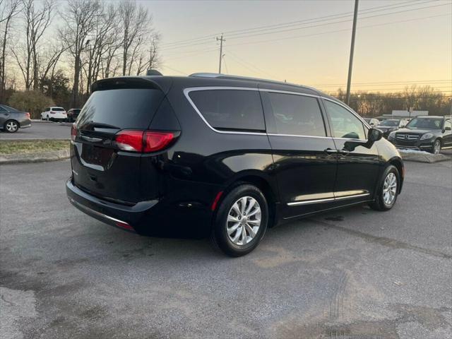 used 2018 Chrysler Pacifica car, priced at $16,000