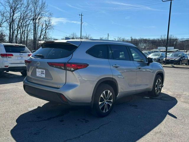 used 2020 Toyota Highlander car, priced at $27,900