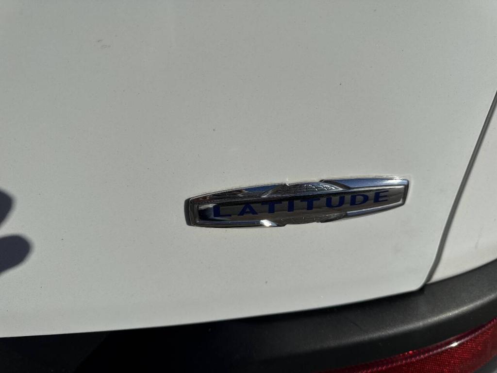 used 2014 Jeep Cherokee car, priced at $7,299