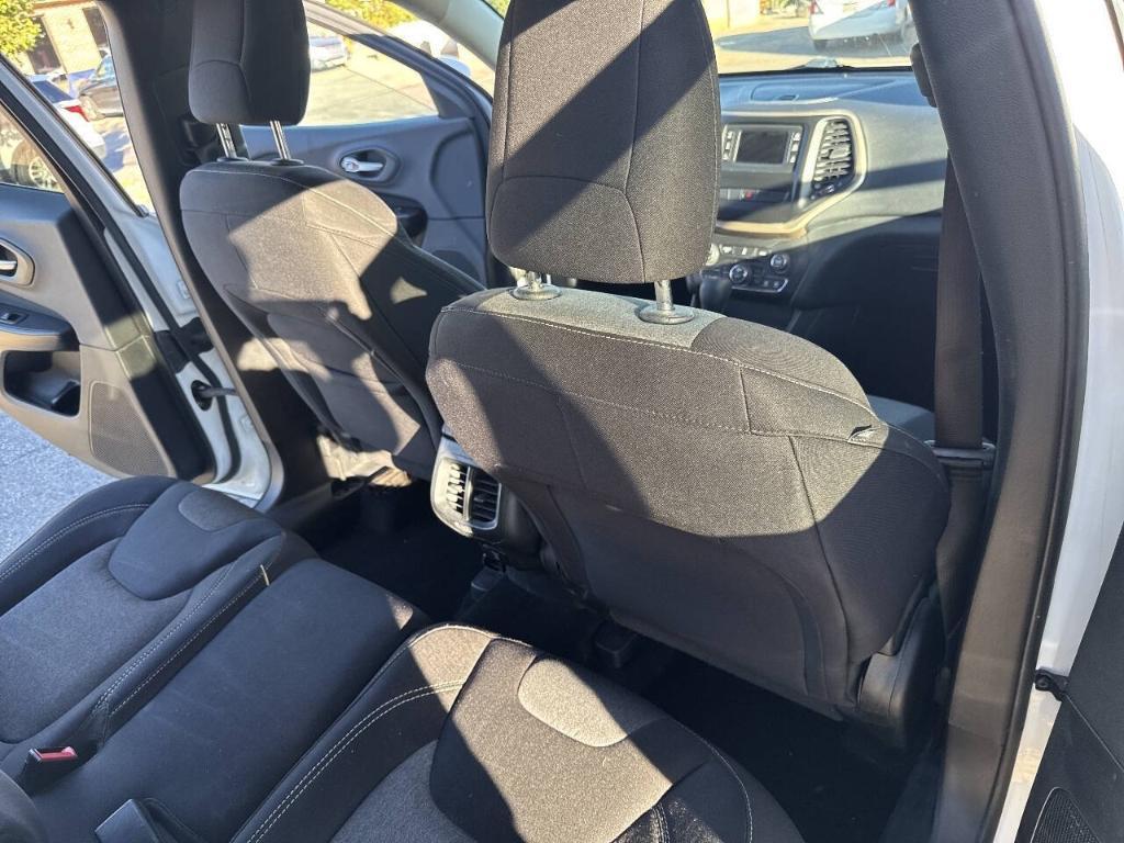 used 2014 Jeep Cherokee car, priced at $7,299